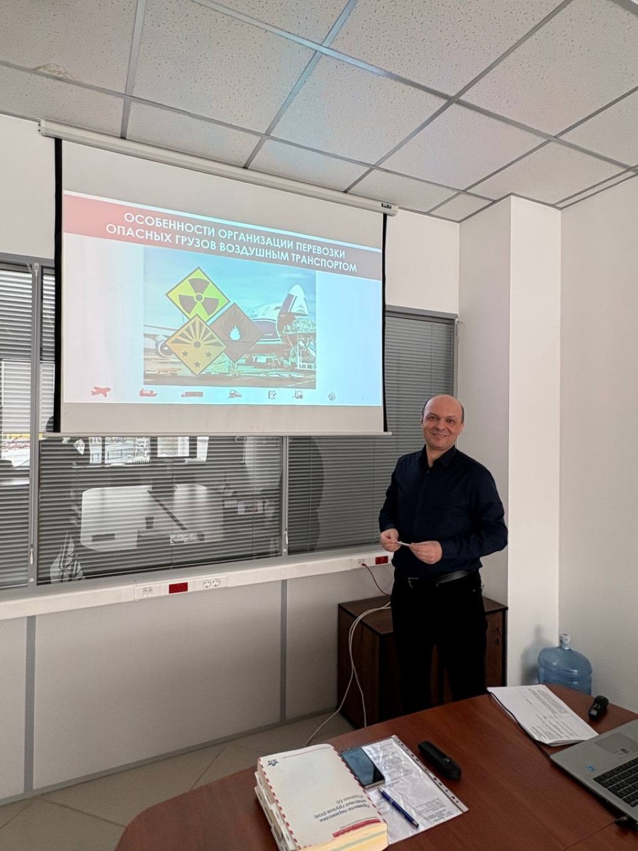 Владимир Цынцарь